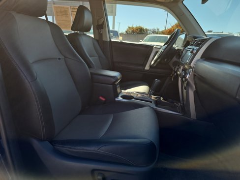 Used 2015 Toyota 4Runner SR5 image 25