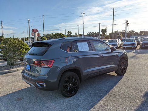 Certified 2023 Volkswagen Taos SE w/ Panoramic Sunroof Package image 6