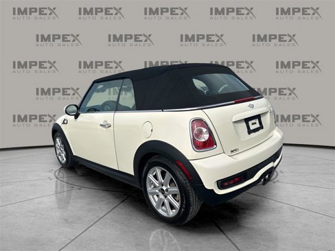 Used 2014 MINI Cooper S image 3