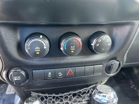 Used 2014 Jeep Wrangler Sport w/ Connectivity Group image 29