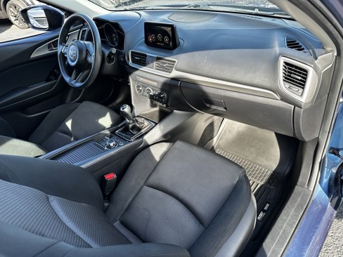 Used 2017 MAZDA MAZDA3 Sport image 10