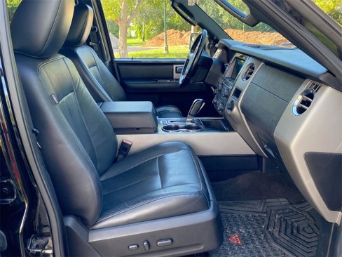 Used 2017 Ford Expedition Limited image 26