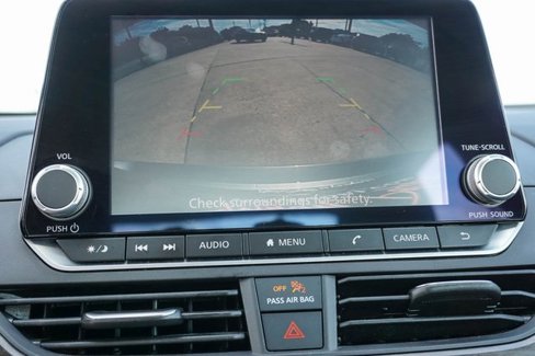 Used 2023 Nissan Altima 2.5 SV image 21