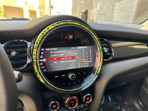 Used 2023 MINI Cooper 2-Door Hardtop image 18
