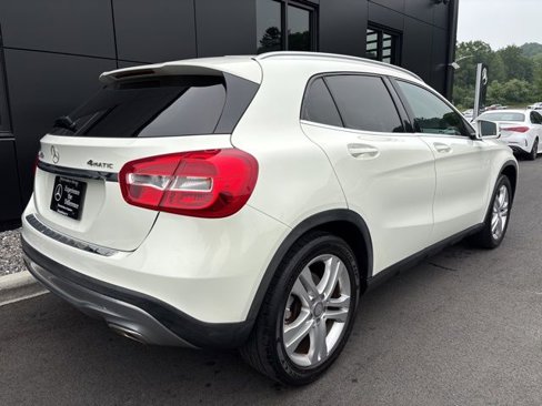 Used 2017 Mercedes-Benz GLA 250 4MATIC image 5