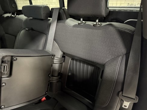 Used 2019 Chevrolet Silverado 1500 RST image 25