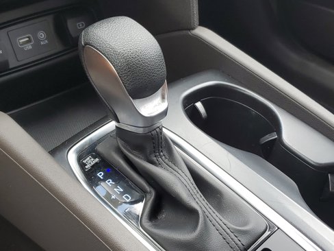 Used 2020 Hyundai Santa Fe SE image 19
