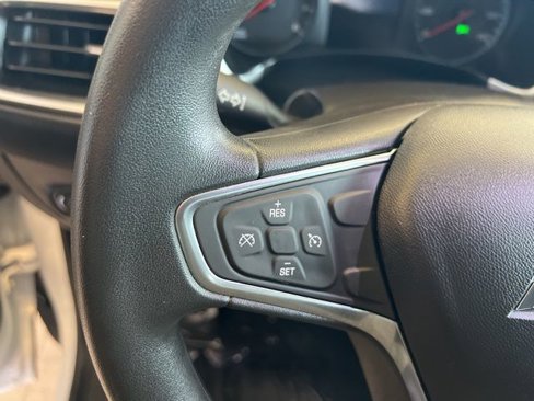 Used 2018 Chevrolet Equinox LS image 25