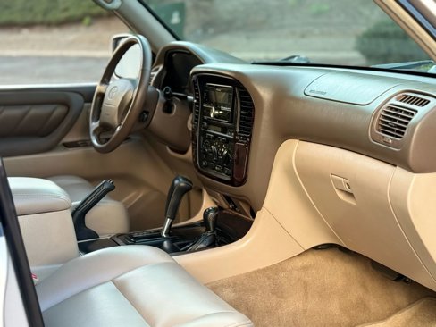Used 2000 Toyota Land Cruiser image 22
