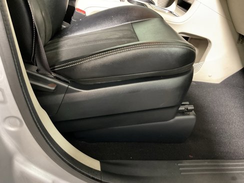 Used 2019 Dodge Grand Caravan SXT image 33