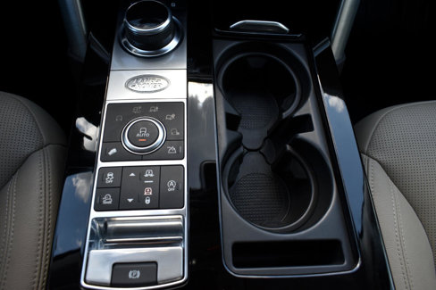 Used 2019 Land Rover Discovery HSE image 23