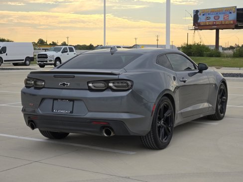 Used 2020 Chevrolet Camaro LT w/ RS Package image 8