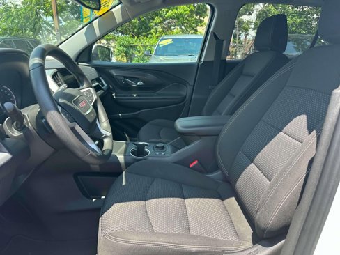 Certified 2022 GMC Terrain SLE w/ Driver Convenience Package image 30