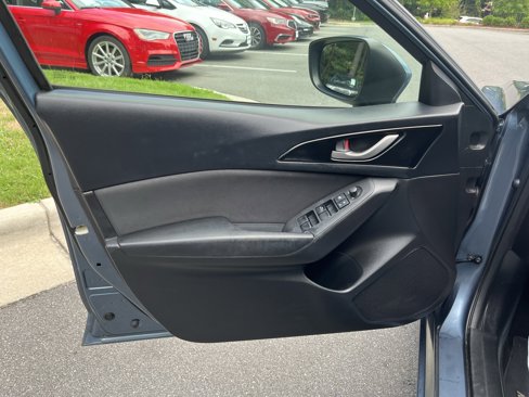Used 2015 MAZDA MAZDA3 i Sport image 13
