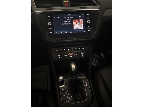 Used 2019 Volkswagen Tiguan SE w/ Panoramic Sunroof Package image 30