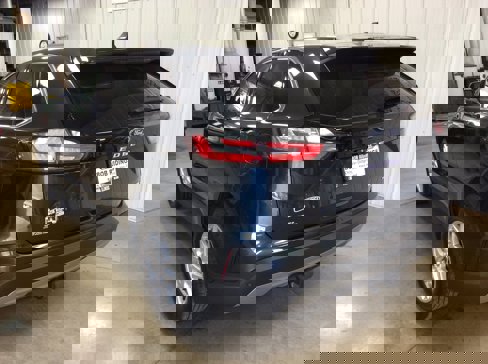 Used 2024 Ford Edge SEL w/ Convenience Package image 3