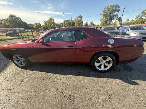 Used 2018 Dodge Challenger SXT image 6