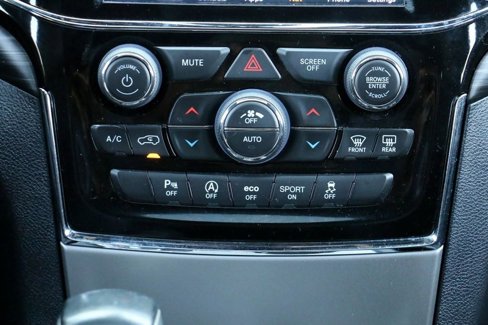 Used 2020 Jeep Grand Cherokee Altitude image 28