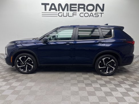 Used 2024 Mitsubishi Outlander SE Black Edition image 6