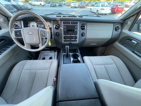 Used 2014 Ford Expedition XL image 12
