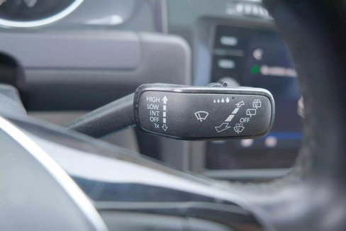 Used 2018 Volkswagen Golf SE image 23