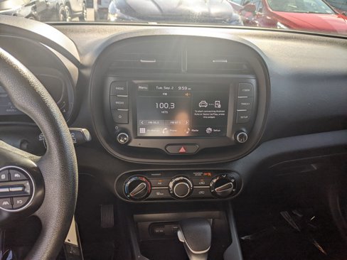 Used 2023 Kia Soul LX image 26