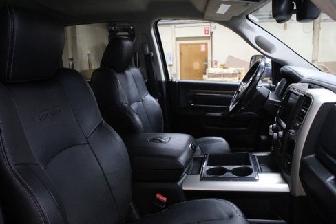 Used 2014 RAM 1500 Laramie image 11