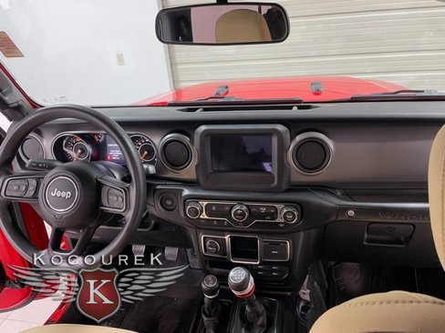 Used 2023 Jeep Wrangler Willys image 13