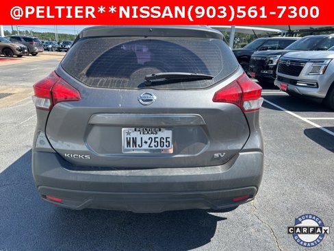 Certified 2018 Nissan Kicks SV image 4