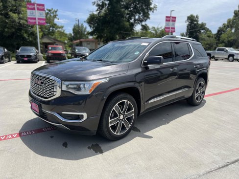 Used 2017 GMC Acadia Denali w/ Technology Package image 9