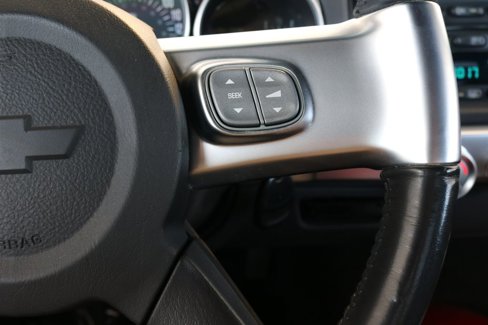 Used 2005 Chevrolet SSR w/ Preferred Equipment Group image 36
