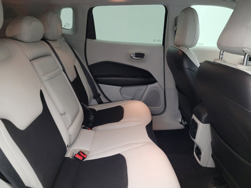 Used 2018 Jeep Compass Latitude w/ Popular Equipment Group image 19