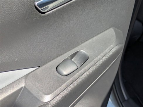 Certified 2024 Nissan Kicks SR image 21