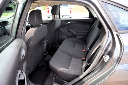 Used 2018 Ford Focus SE image 11