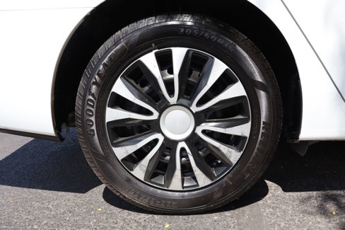 Used 2016 Nissan Sentra SV image 43