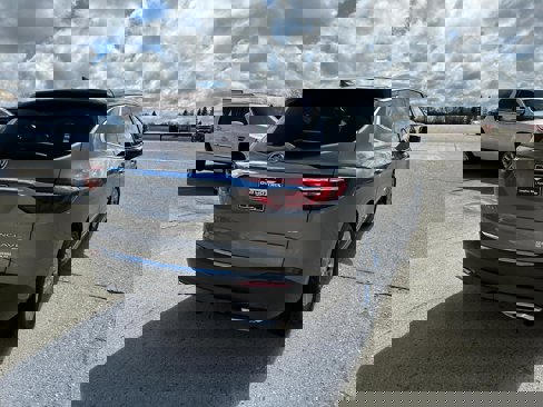 Used 2018 Buick Enclave Avenir image 3