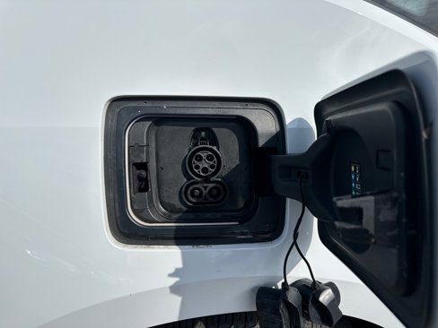 Used 2015 BMW i3 w/ Range Extender image 11