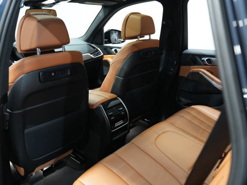 Used 2022 BMW X5 xDrive40i w/ M Sport Package image 37