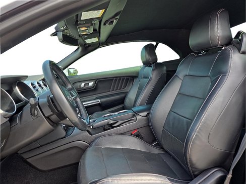 Used 2019 Ford Mustang Premium image 14