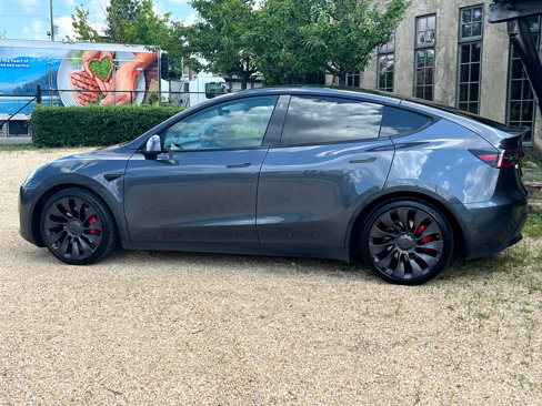 Used 2021 Tesla Model Y Performance image 7