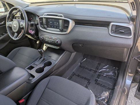 Used 2018 Kia Sorento LX image 19