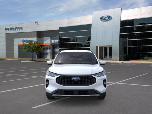 New 2025 Ford Escape SE w/ Class II Trailer Tow Package image 6