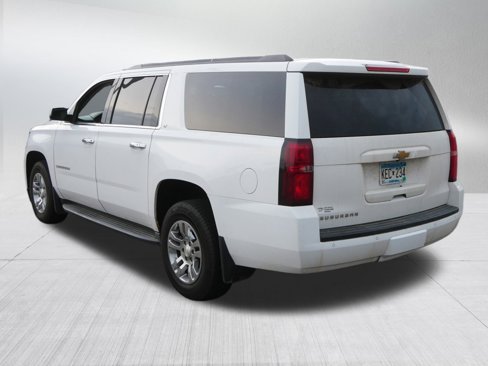 Used 2015 Chevrolet Suburban LT w/ Luxury Package image 5