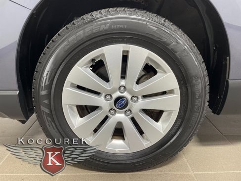 Used 2017 Subaru Outback 2.5i Premium image 7
