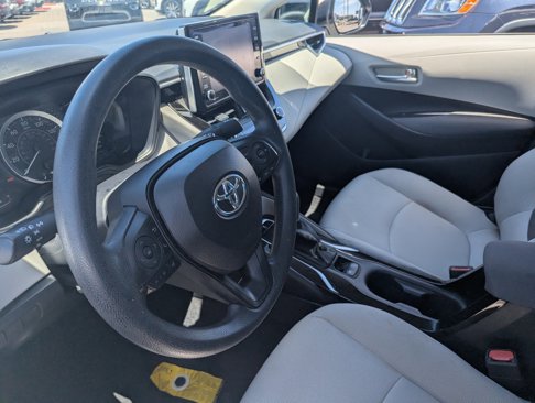 Used 2021 Toyota Corolla LE w/ Carpet Mat Package (TMS) image 17