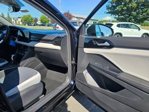 New 2025 Volkswagen Taos S image 10