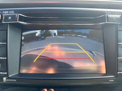 Used 2018 Toyota RAV4 XLE image 18