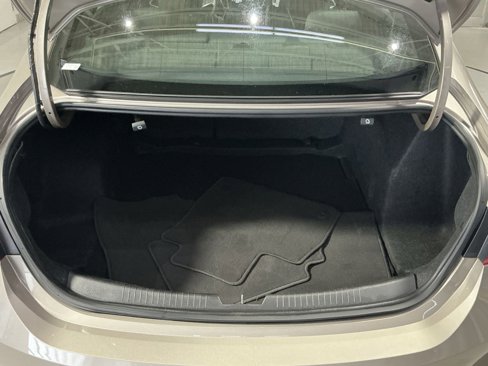 Used 2023 Chevrolet Malibu LS image 32