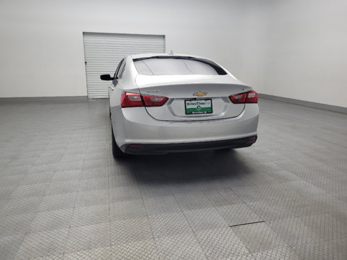 Used 2018 Chevrolet Malibu LT image 6