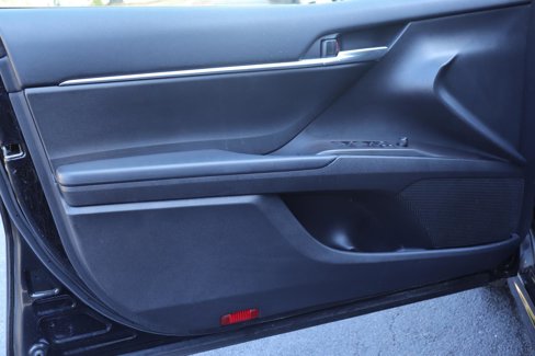 Used 2023 Toyota Camry SE image 11